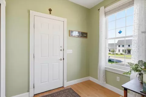 Entry Way - 585 Hanon Dr, Williston, VT 05495 photo 5 of 6