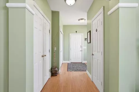 Entry Way - 585 Hanon Dr, Williston, VT 05495 photo 4 of 6