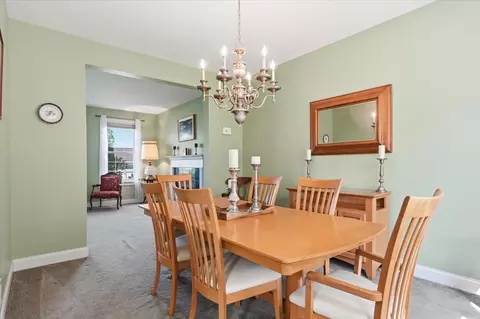 Dining - 585 Hanon Dr, Williston, VT 05495 photo 2 of 4