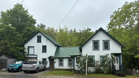 40 Spring St, Farmington, NH 03835