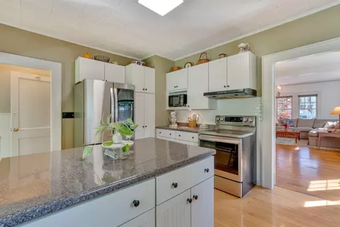 Kitchen - 173 Winnacunnet Rd, Hampton, NH 03842 photo 6 of 6