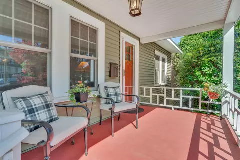 Exterior - 173 Winnacunnet Rd, Hampton, NH 03842 photo 2 of 8