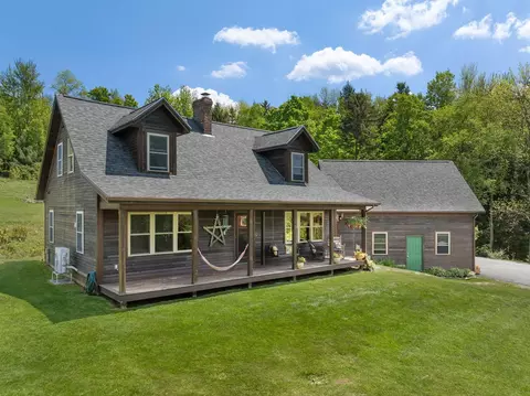 610 Ripley Rd, Waterbury, VT 05677