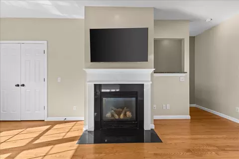 Living - 103 Madison Dr, Williston, VT 05495 photo 2 of 3