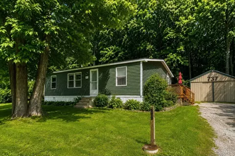 737 Porterwood Dr, Williston, VT 05495