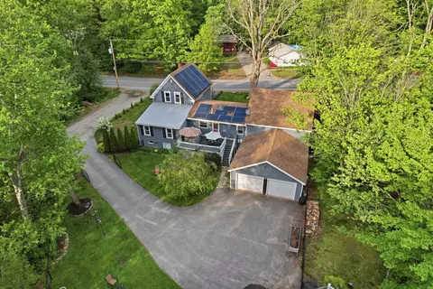 53 Sandown Rd, Fremont, NH 03044