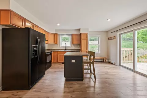 Kitchen - 72 Conway Rd, Madison, NH 03849 photo 6 of 8