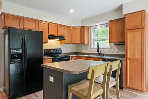 Kitchen - 72 Conway Rd, Madison, NH 03849 photo 3 of 8