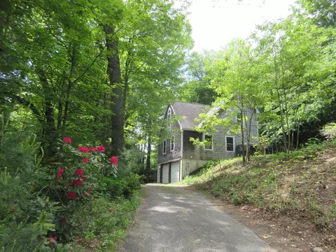 90 Wilsons Woods Rd, Brattleboro, VT 05301