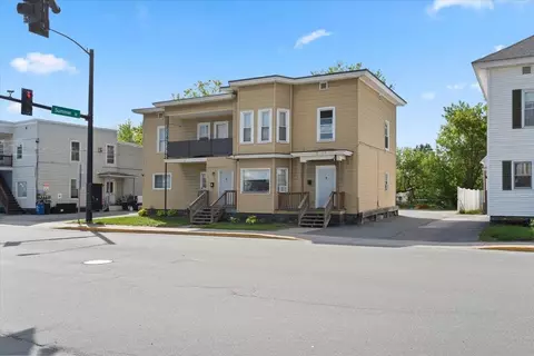 18 Maple Ave, Barre, VT 05641 photo 3