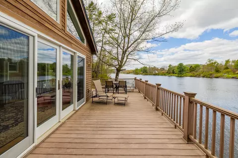 Exterior - 32 River Rd, Hanover, NH 03755 photo 2 of 5