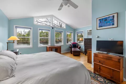Bedroom - 32 River Rd, Hanover, NH 03755 photo 6 of 9