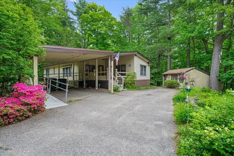 13 Spoke St, Danville, NH 03819