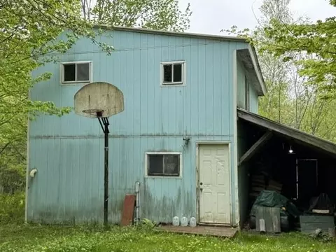 200 Coits Gore Rd, Bakersfield, VT 05441