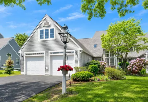 353 Winding Pond Rd, Londonderry, NH 03053