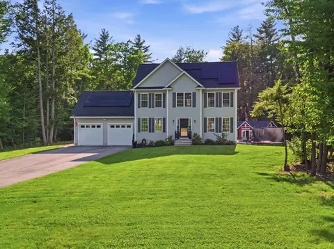 11 Bancroft Cir, Mont Vernon, NH 03057
