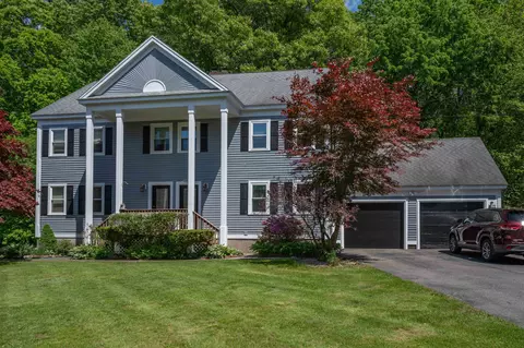 2 Bedard Ave #A, Derry, NH 03038