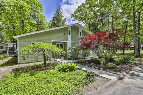 17 Piscataqua Rd, Concord, NH 03301