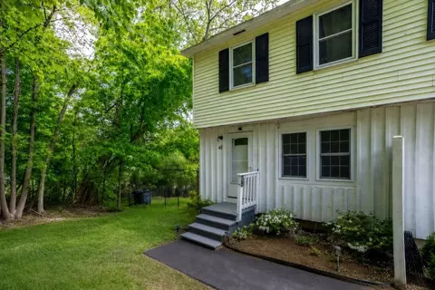 67 Tsienneto Rd #L, Derry, NH 03038
