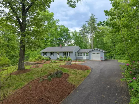 12 Ponemah Hill Rd, Amherst, NH 03031