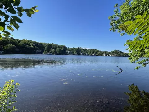 5 Allen Rd, Windham, NH 03087