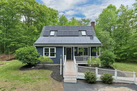 3 Pendergast Rd, Newmarket, NH 03857