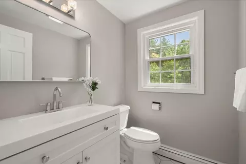Bath - 6 Roberta Dr, Dover, NH 03820 photo 1 of 4