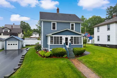 44 Forest St, Claremont, NH 03743