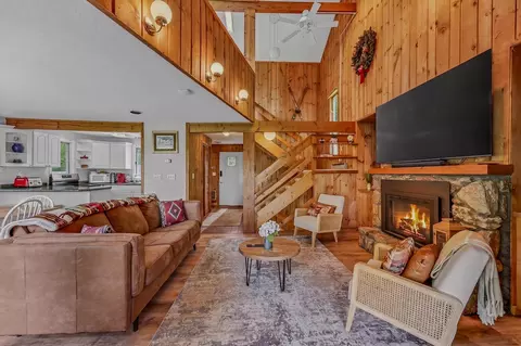Living - 139 Summit Dr, Campton, NH 03223 photo 8 of 9