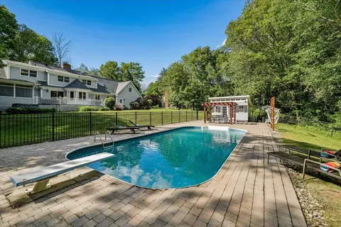 Exterior - 22 Kent St, Windham, NH 03087 photo 9 of 10