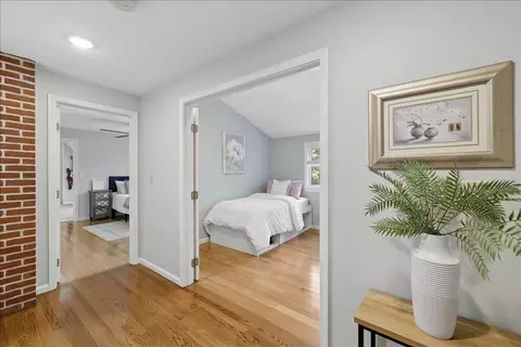 Entry Way - 22 Kent St, Windham, NH 03087 photo 2 of 5