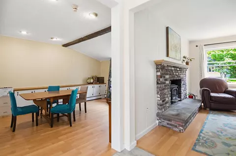 Dining - 6 Ray Dr, Hooksett, NH 03106 photo 1 of 4