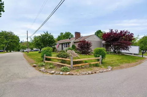Exterior - 6 Ray Dr, Hooksett, NH 03106 photo 15 of 19