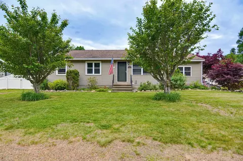 Exterior - 6 Ray Dr, Hooksett, NH 03106 photo 12 of 19