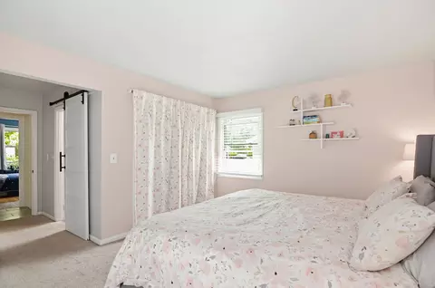 Bedroom - 6 Ray Dr, Hooksett, NH 03106 photo 4 of 11