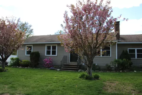 Exterior - 6 Ray Dr, Hooksett, NH 03106 photo 16 of 19