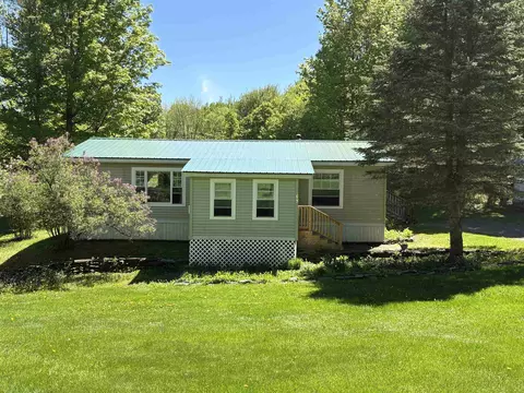 396 Rand Rd, Randolph, VT 05061