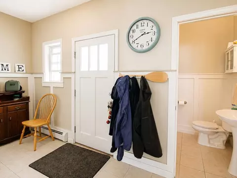 Entry Way - 31 Madison Dr, Williston, VT 05495 photo 2 of 2