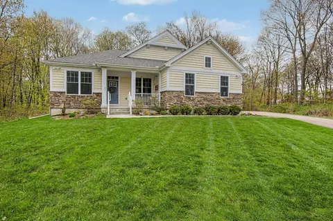 107 Staniford Farms Rd, Burlington, VT 05408