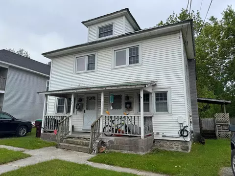 905 County St, Bennington, VT 05201
