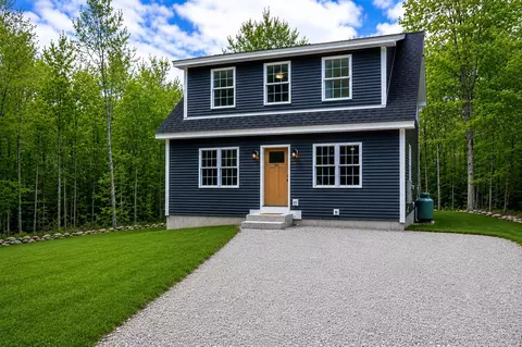 30 Alton Shores Rd, Alton, NH 03810