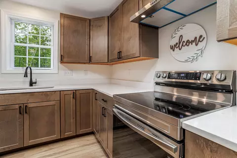 30 Alton Shores Rd, Alton, NH 03810