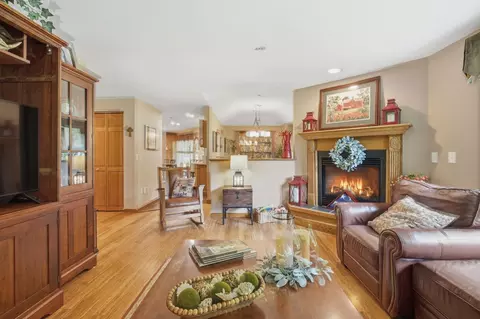 Living - 33 Centerview Rd, Atkinson, NH 03811 photo 2 of 2