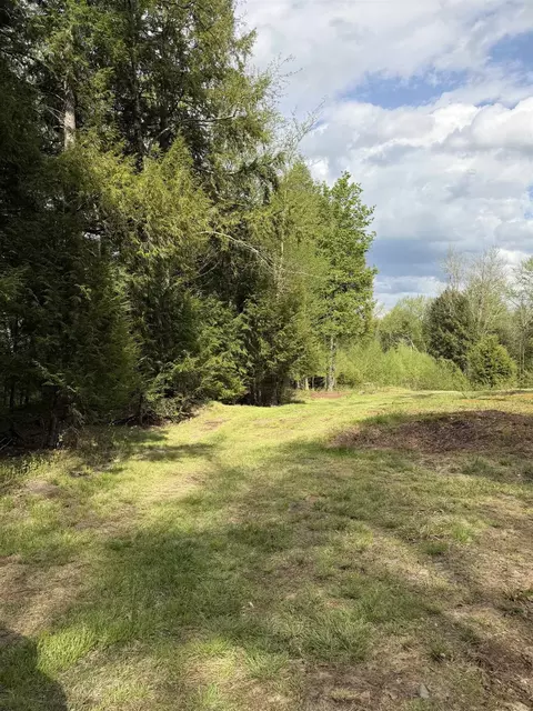 114 Green Park East Rd, Hyde Park, VT 05655