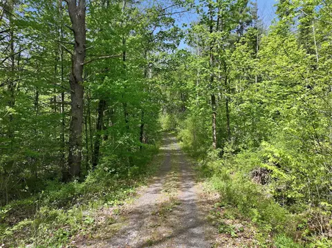 189 Shagbark Ln, Williston, VT 05495 photo 28