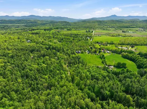 189 Shagbark Ln, Williston, VT 05495 photo 9
