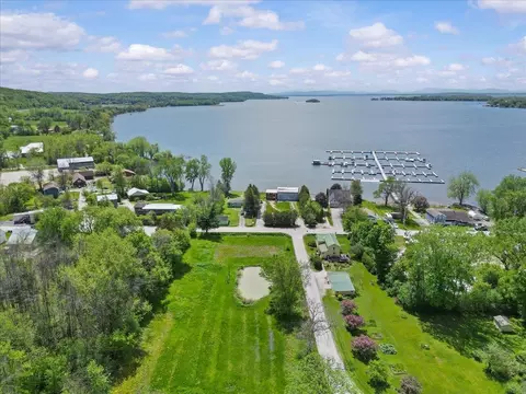 169 Georgia Shore Rd, St. Albans Town, VT 05478