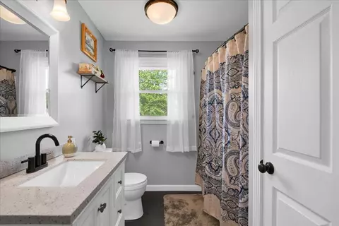 91 Lapointe St, Winooski, VT 05404 photo 24