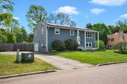 Exterior - 91 Lapointe St, Winooski, VT 05404 photo 3 of 10