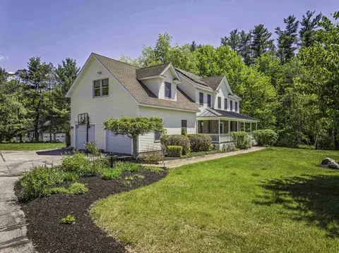 Exterior - 3 Foxtail Ridge Rd, Dover, NH 03820 photo 6 of 9